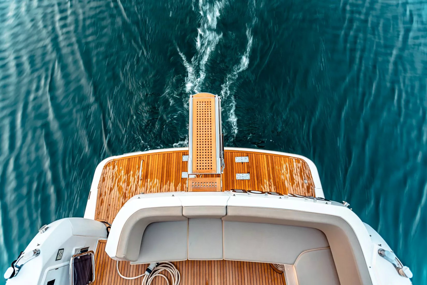 Azimut Magellano 43 ft, gallery image 2