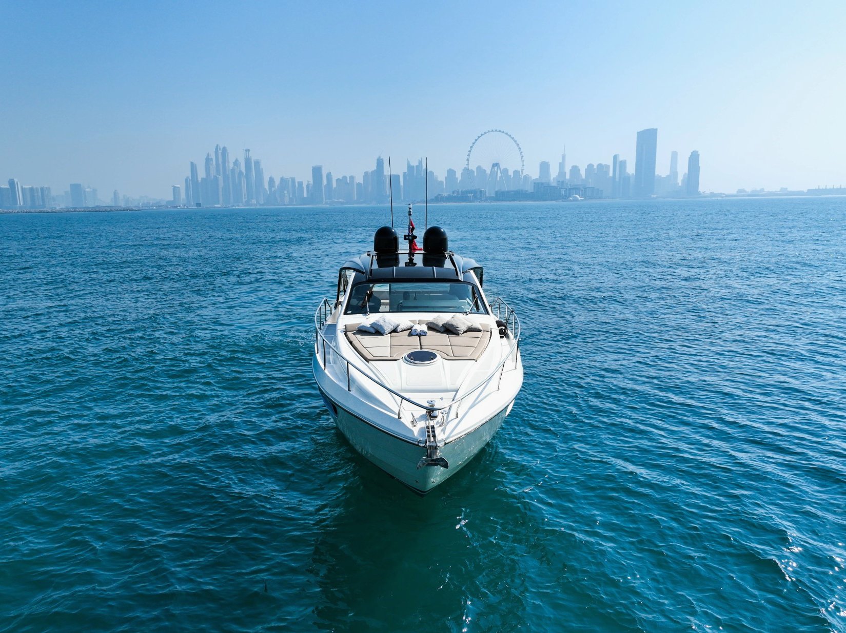 Pershing 5X Pearl White, gallery image 15