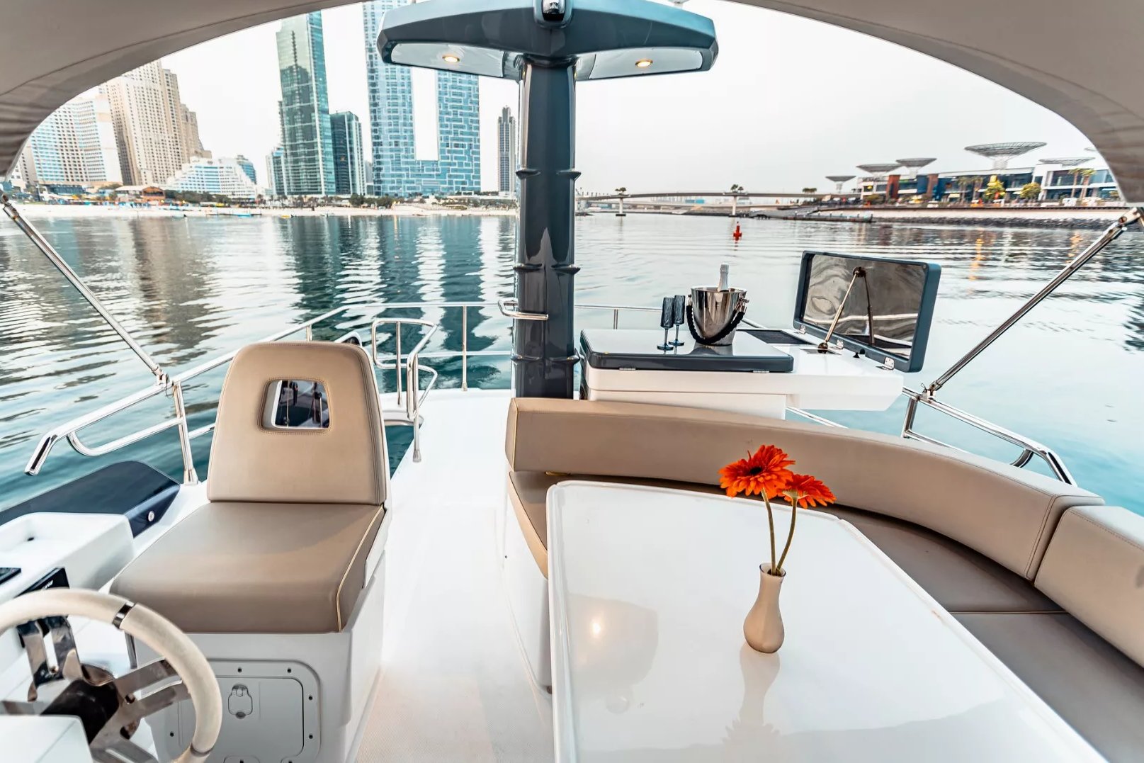 Azimut Magellano 43 ft, gallery image 14