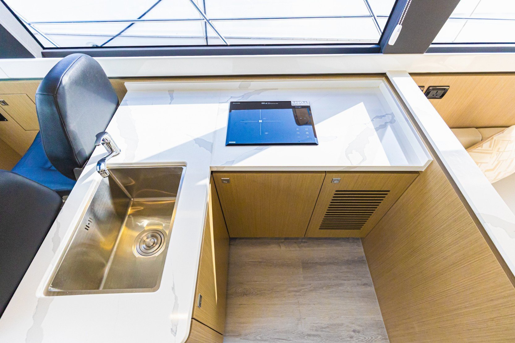 Sky Walker Lee, gallery image 5