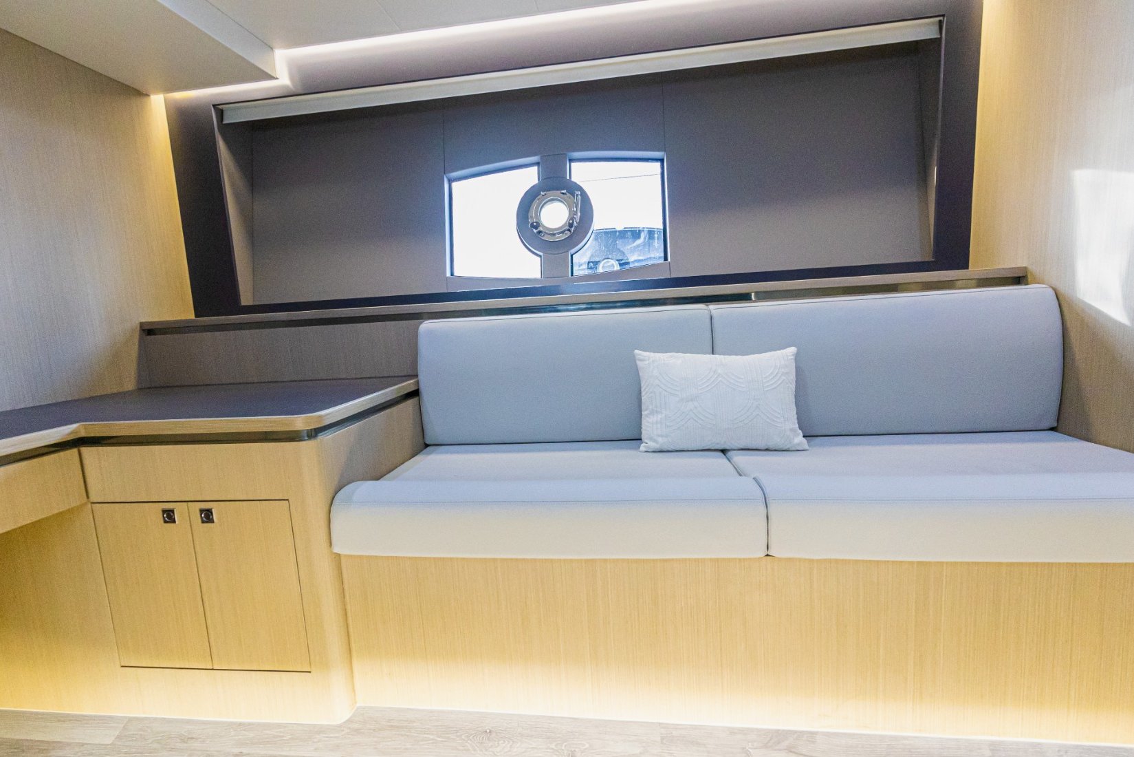 Sky Walker Axa, gallery image 3