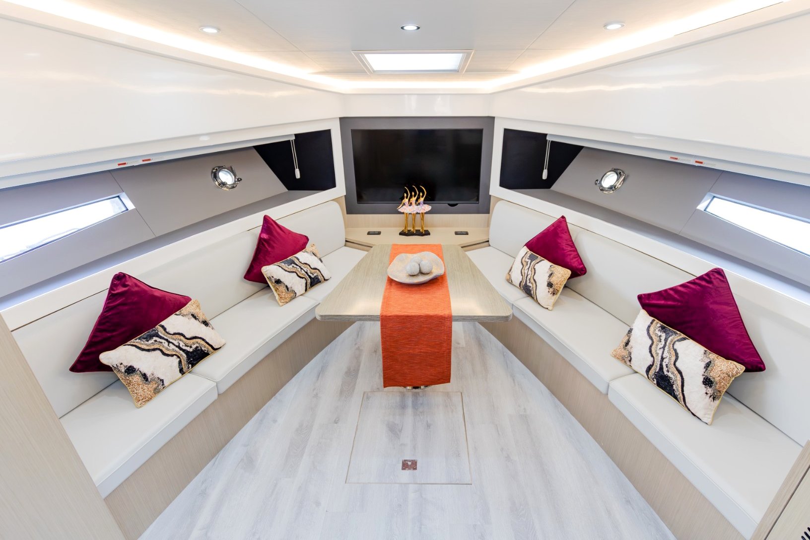 Sky Walker Gib, gallery image 2