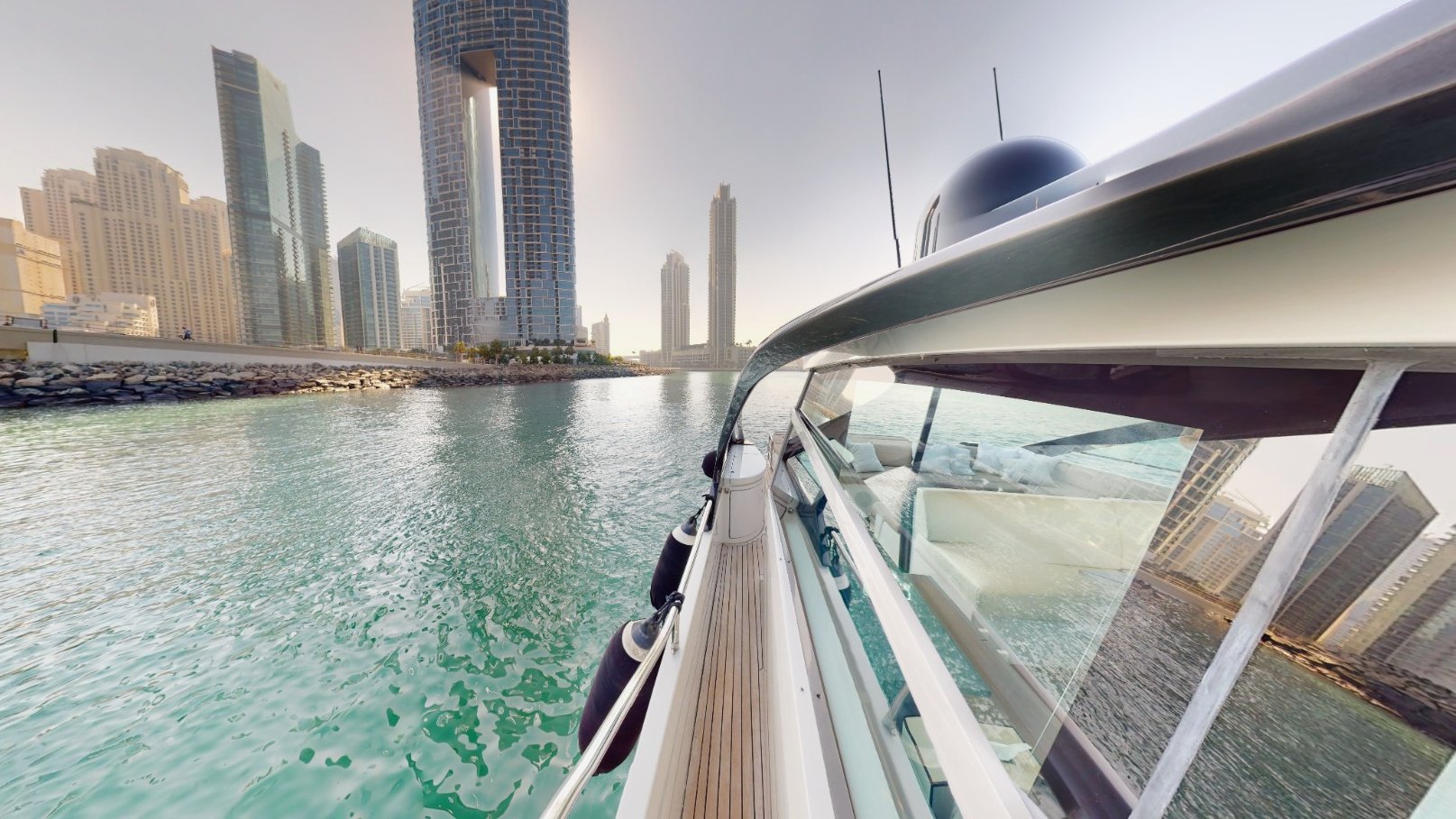 Pershing 5X Pearl White, gallery image 12
