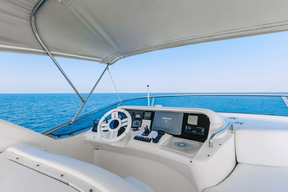 Azimut 8ofUs, gallery image 8