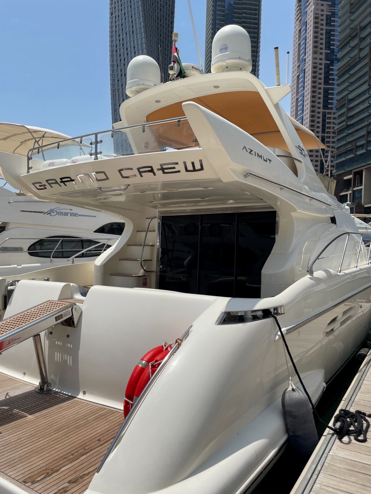 Azimut Grand Crew, gallery image 5