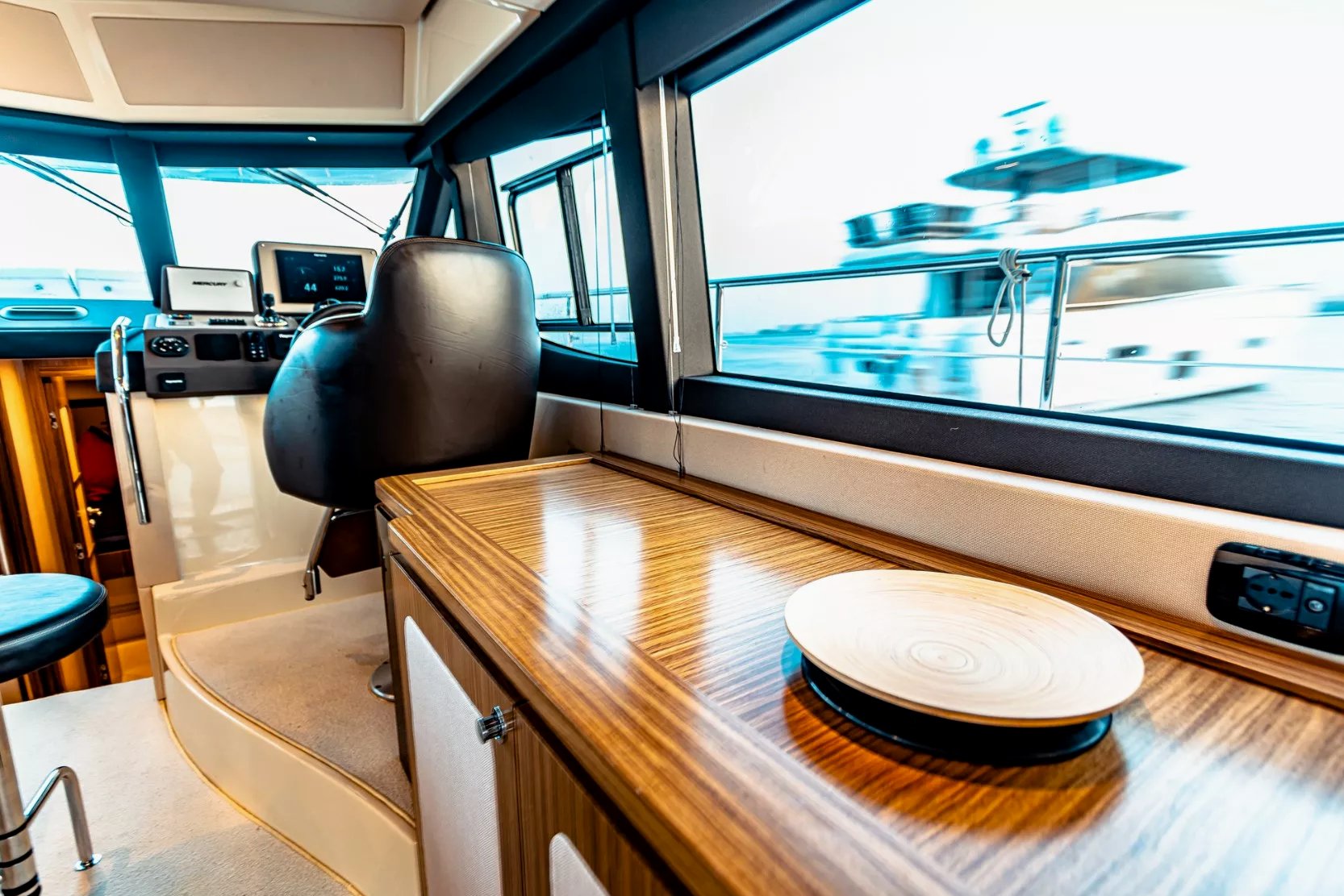Azimut Magellano 43 ft, gallery image 10