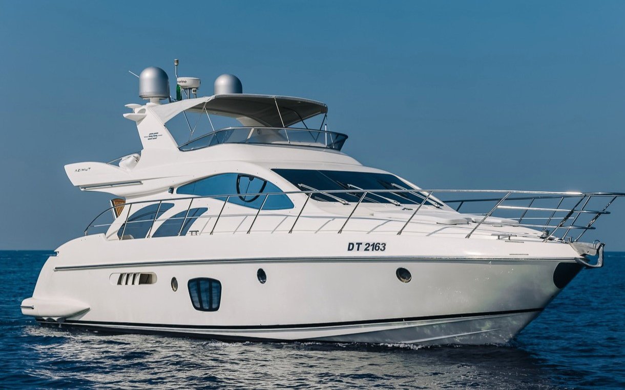 Azimut 8ofUs (55 ft)